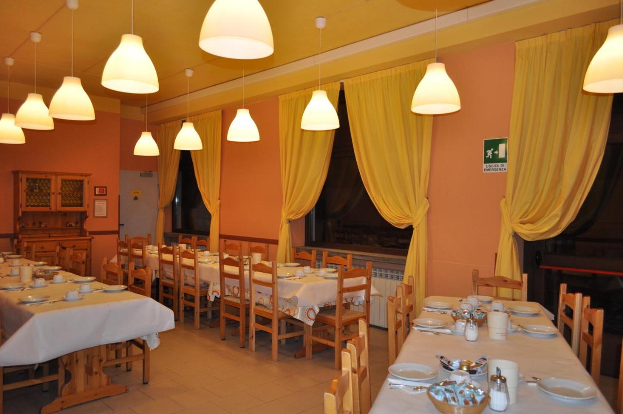 הוסטל Casa Del Parco Dell'Adamello Di Vezza dʼOglio מראה חיצוני תמונה